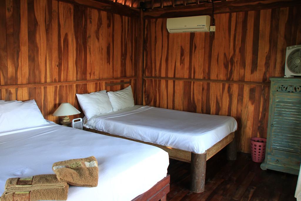Jennys Place Hotell Lembongan Rum bild